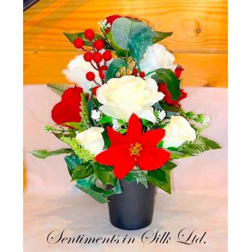 CHRISTMAS GRAVE POT - SINGLE OR TWIN PACK